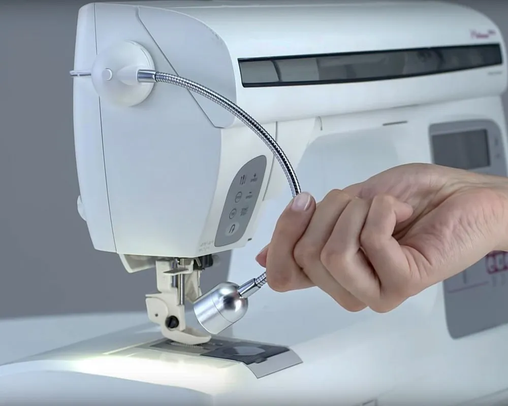 Daylight Sewing Machine Lamp - Image 2