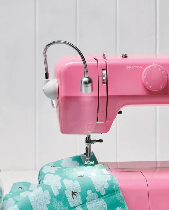 Daylight Sewing Machine Lamp - Image 3