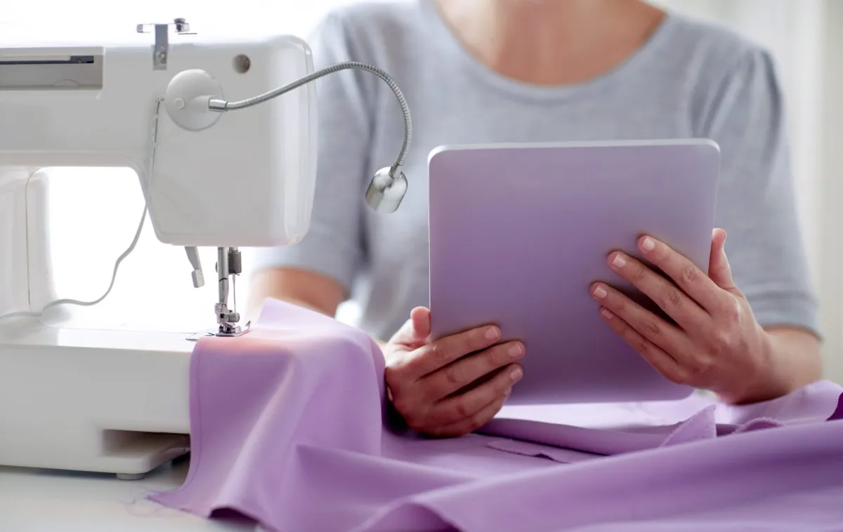 Daylight Sewing Machine Lamp - Image 6
